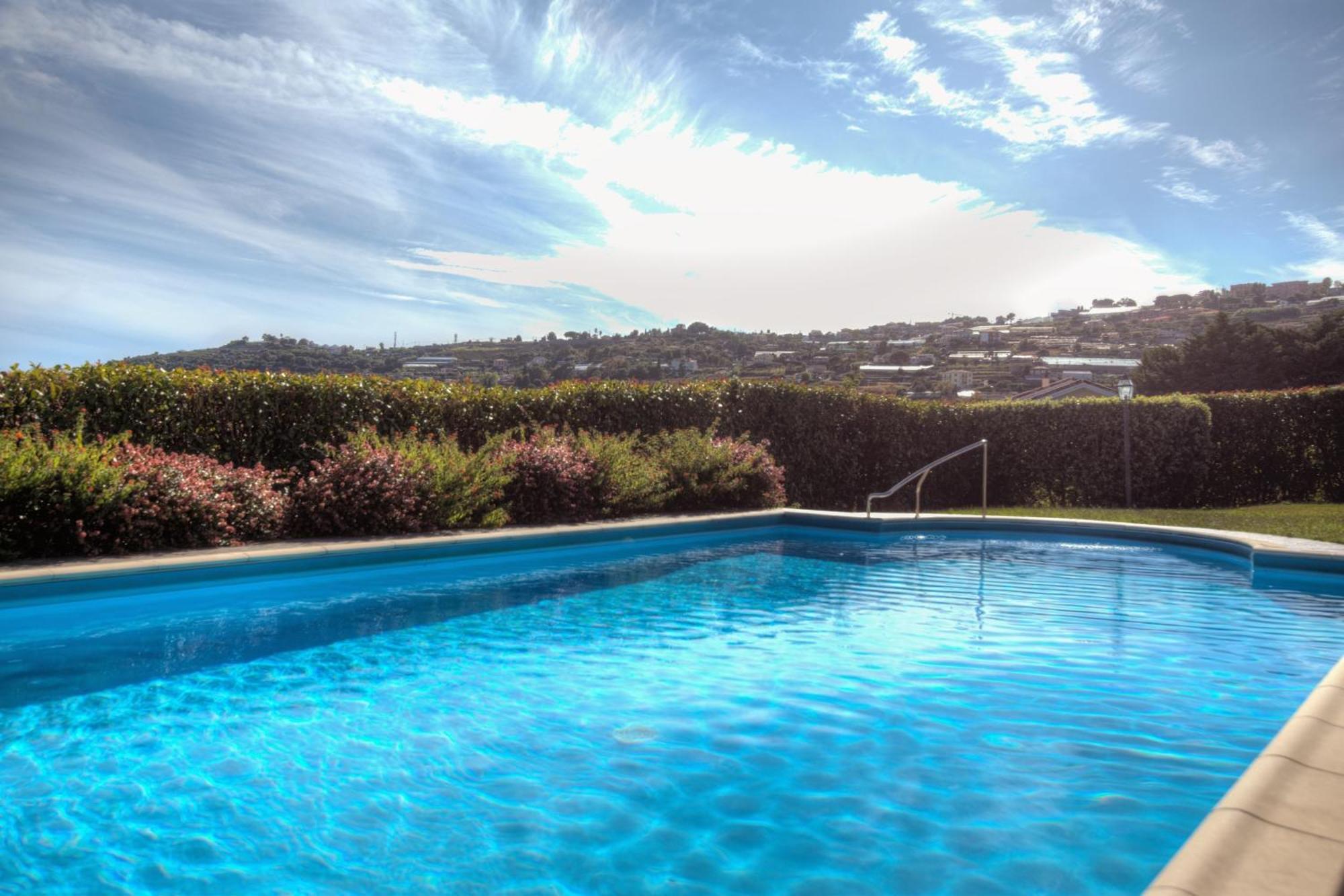 Villa Lucia Riviera Dei Fiori Pool - Happy Rentals Sanremo Exteriör bild