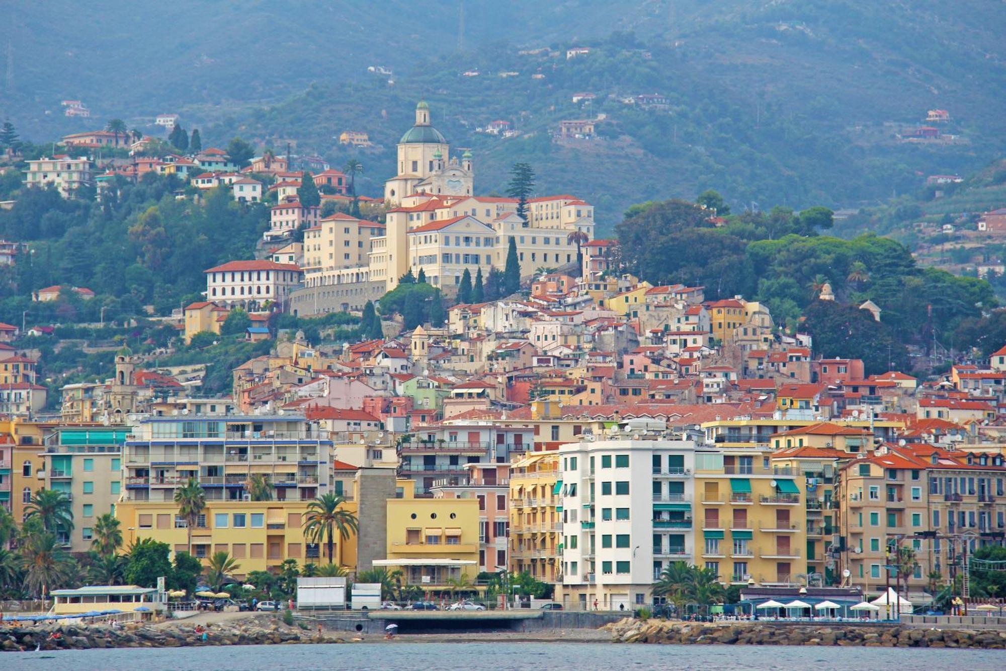 Villa Lucia Riviera Dei Fiori Pool - Happy Rentals Sanremo Exteriör bild